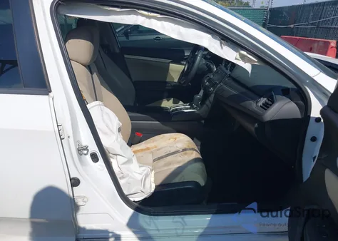 2017 Honda Civic Lx из США, поврежденный, VIN 19XFC2F53HE067601